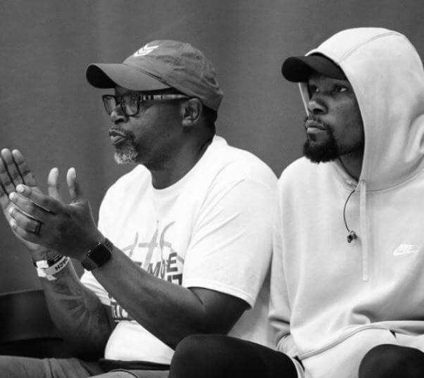 Wayne Pratt with his son Kevin Durant.